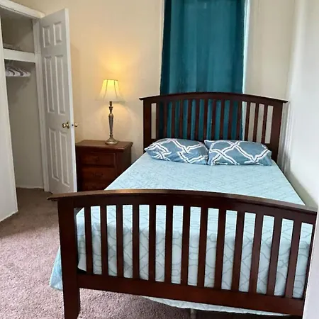2F4-Chelsea Suites In-Unit Washer Dryer And Tv
